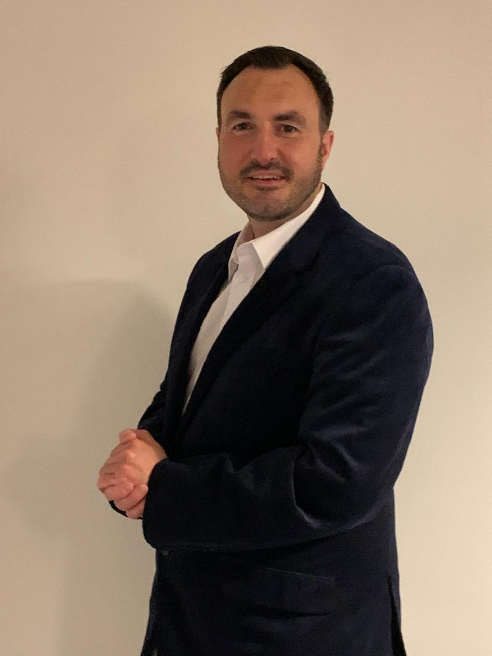 Portrait of Paul Hunt, qualified integrative counsellor offering online therapy